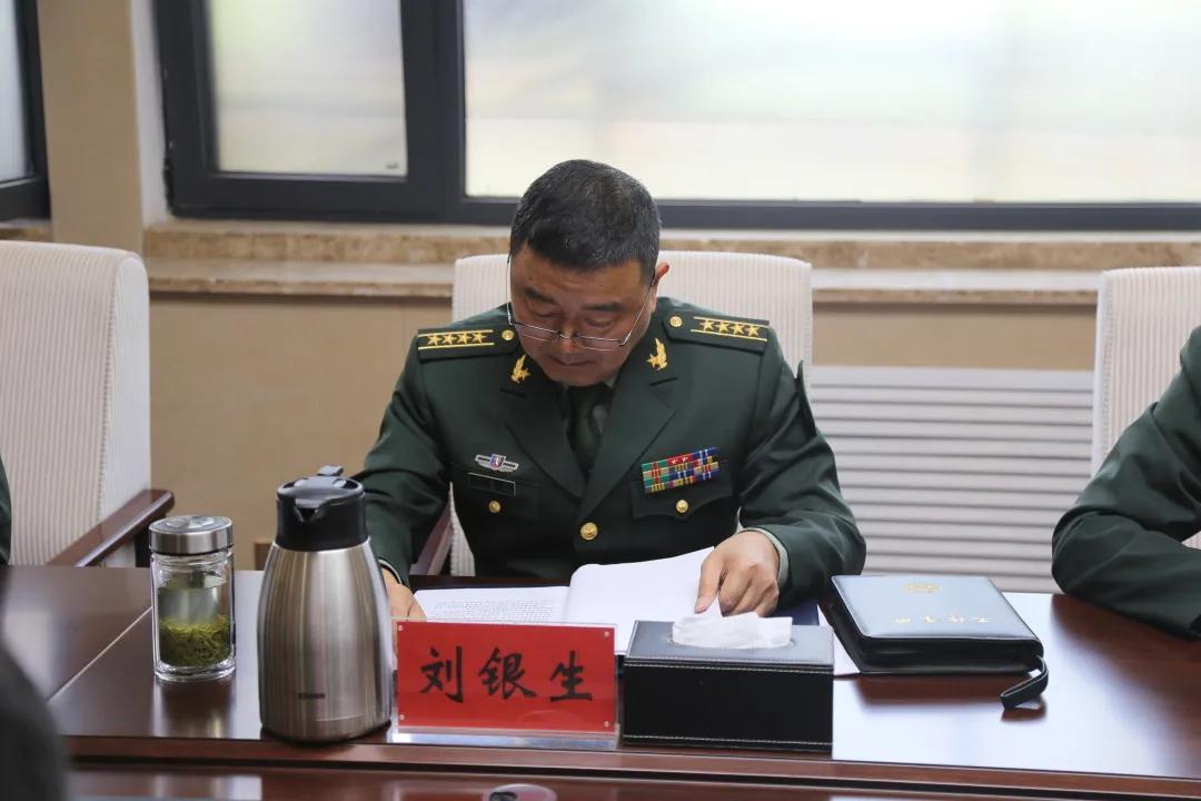 部隊每日新聞講評稿子，部隊每日新聞講評概覽，最新動態(tài)與要點解析